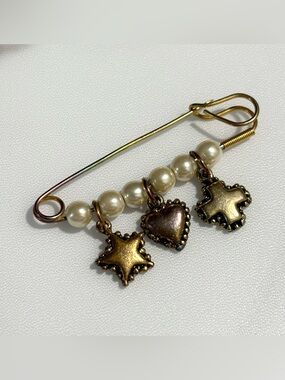 Vintage Gold Tone Safety Pin Heart Cross Charm Lapel Brooch Faux Pearl Pin